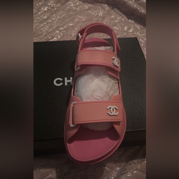 Pink Chanel slides,size 38, comes with box and dust/silky bags. - Picture 3 of 4